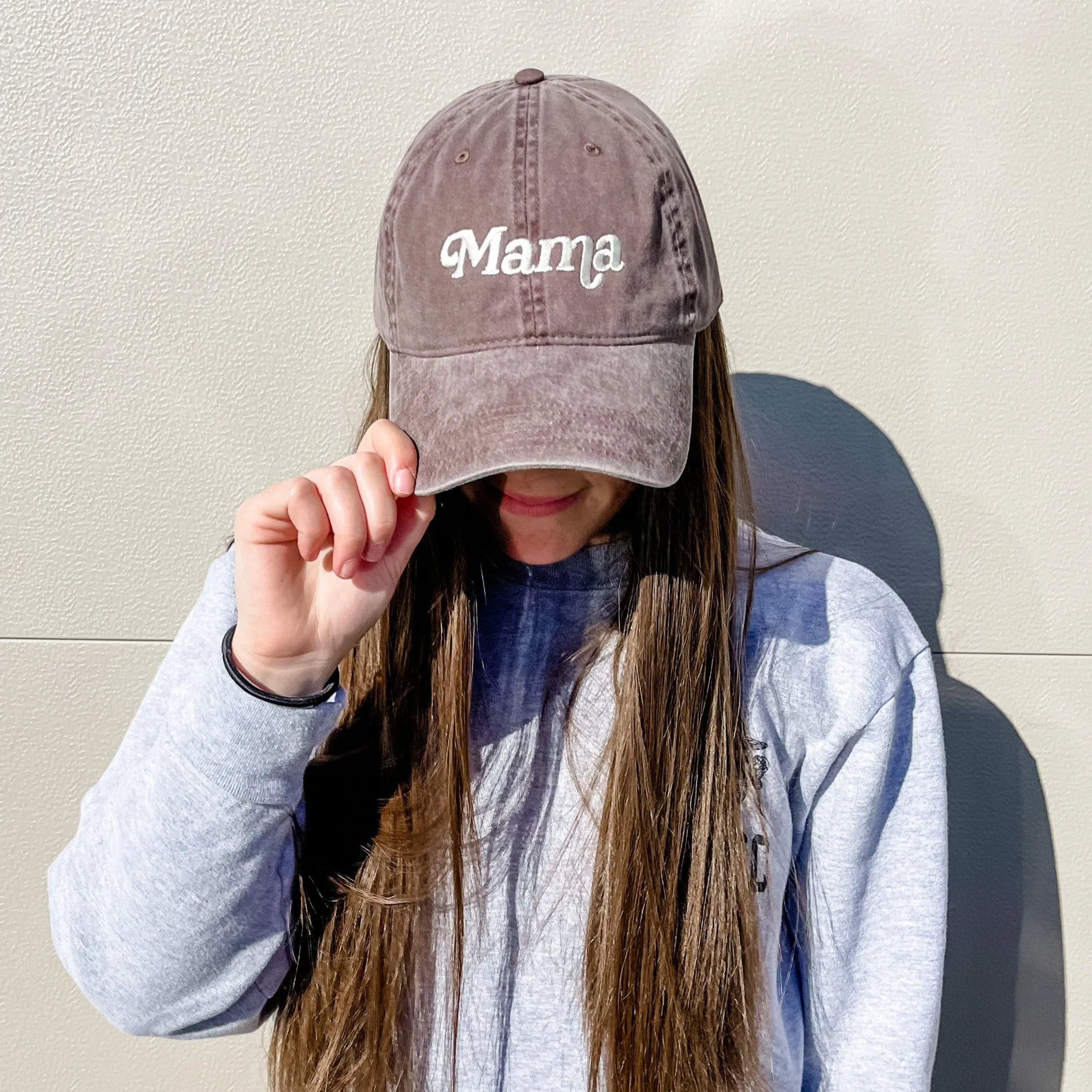 Mama - (Italic) - Brown Baseball Cap