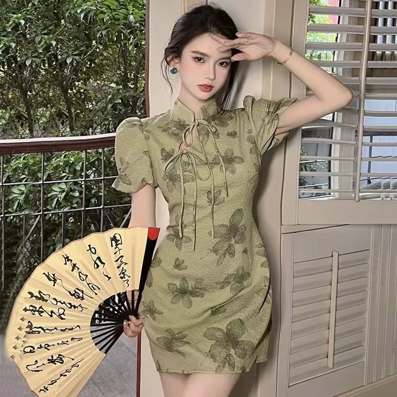 Slim-Fit Brightening Effect Slimming Bubble Sleeve Dress