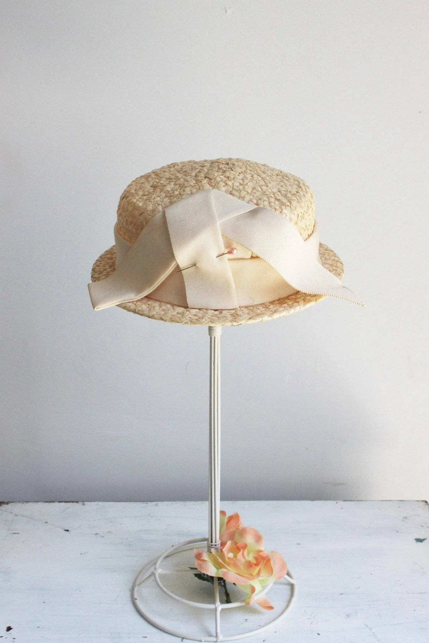 Vintage 1950s Straw Hat with Ivory Grosgrain Ribbon Trim and Hat Pin